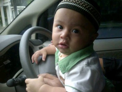 Zayd Rezqy Khavanov, 9 Bulan, Lelaki