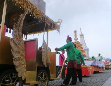 Ini 10 Kontingen Terbaik Pawai Nusantara