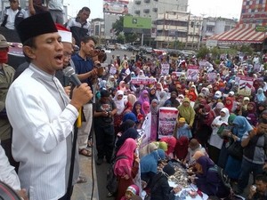 Gubernur Sumut Ikut Demo Kecam Tindak Kekerasan di Mesir