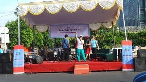 KPK Sosialisasi Radio KPK di Car Free Day Jalan Sudirman