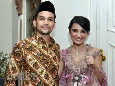 Shireen Sungkar & Teuku Wisnu Jalani Prosesi Jelang Pernikahan