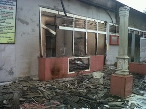 Puing Kebakaran di LP Labuhan Ruku Mulai Dibersihkan