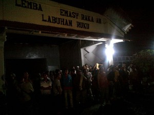 6 Unit Damkar Tetap Siaga di LP Labuhan Ruku