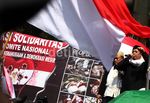 HNW dan Opick Ramaikan Demo Mesir