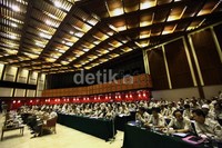 Rapat koordinasi ini diikuti seluruh pejabat eselon dan para Kepala Unit Pelaksana Teknis Kementerian Kehutanan seluruh Indonesia.