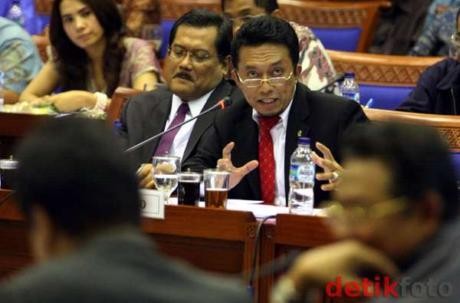 Penipuan SMS Salah Kementerian, Polisi atau Operator?