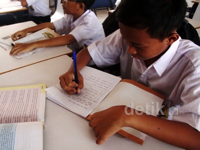 Kegiatan Belajar di SMPN 289 Kembali Normal