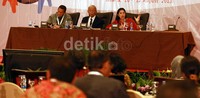 Indonesia mengalami kemajuan yang cukup signifikan dalam pelaksanaan kebijakan pembelajaran sepanjang hayat, mulai dari pendidikan anak usia dini hingga pembelajaran orang dewasa.