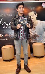 Cakra Khan Rilis Album Perdana
