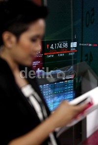 Sore ini IHSG meluncur tajam 138,535 poin (3,21%) ke level 4.174,983.