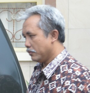 Terseret Kasus Korupsi, Rektor Unsoed Ditahan Usai Diperiksa 4 Jam