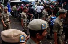 Satpol PP, dari Tak Bisa Lebaran sampai Diteror