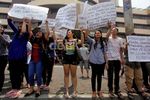 Listrik Diputus, Pedagang ITC Mangga Dua Demo