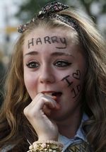 70 Ribu Fans Histeris di Premiere Film One Direction