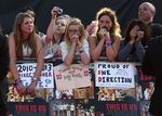 70 Ribu Fans Histeris di Premiere Film One Direction