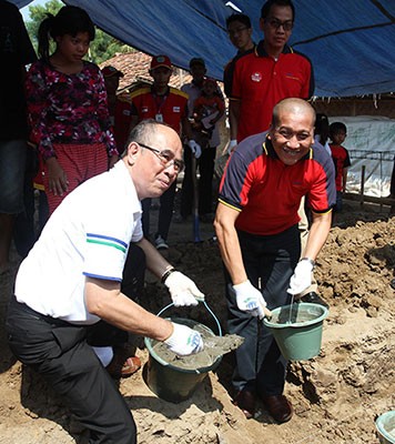 Alfamart Alfamidi Luncurkan Program Rumah untuk Indonesia 