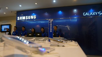     Samsung Experiential Shop Mall Kota Kasablanka merupakan hasil kerjasama strategis antara Samsung dengan PT Erafone Artha Retailindo, retailer produk mobile device dan gadget terdepan di Indonesia.