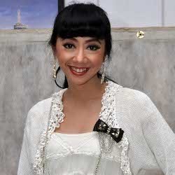 Asri Welas Ingin Segera Berhijab