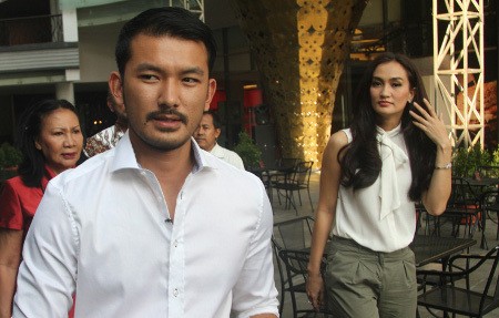 Bupati Minta Bantuan Pawang Amankan Pernikahan Rio dan Atiqah