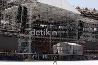      Panggung sepanjang lebih 60 meter lebih siap menyambut aksi Metallica.
