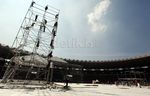 Persiapan Panggung Konser Metallica