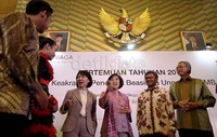 Sedikitnya 157 peserta penerima beasiswa CIMB Niaga ini berkumpul bersama dalam acara Malam Keakraban Pertemuan Tahunan 2013.