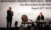 Talkshow tersebut juga membahas ekuilibrium baru rupiah dan suku bunga di Indonesia.