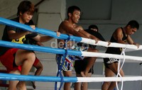 Selain melatih fisik, atlet pelatnas Muay Thai, juga terus mengasah tehnik yang ditempa oleh empat pelatih.