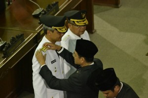 Ganjar-Heru Resmi Jabat Gubernur dan Wakil Gubernur Jateng 2013-2018