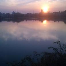 Sunset di Situ Rawa Badung, Sayangnya Bau!