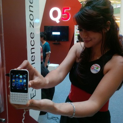 BlackBerry Q5 Mulai Dipasarkan di Indonesia