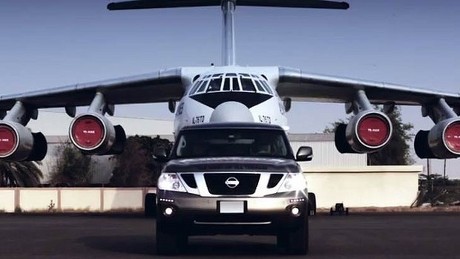 Ini Dia Mobil Terkuat, Sanggup Menarik Pesawat Seberat 170 Ton!