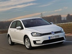 VW Golf Ini Ogah Pakai BBM