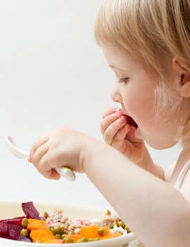 Wortel Rebus dan Kacang Bisa Jadi Camilan Bernutrisi Buat si Kecil