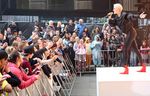 Jessie J Bersinar di Panggung Martin Place Plaza