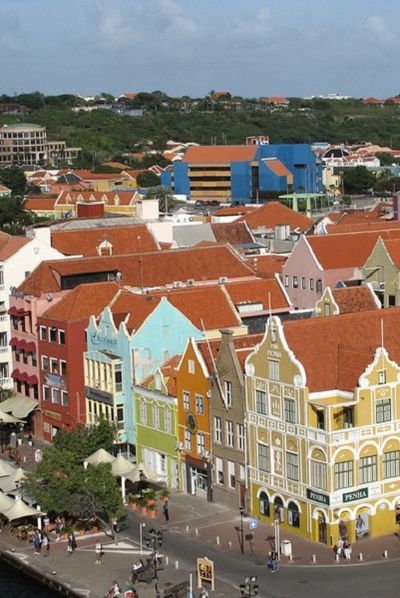 7 Kota Warna-warni Paling Cantik di Dunia