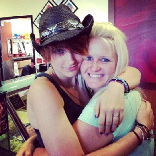 Ini Foto Perdana Paris Jackson Usai Percobaan Bunuh Diri