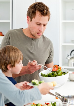 Inilah Alasannya Kenapa Pria Juga Harus Bisa Masak!