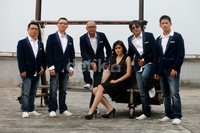 Bass Project mencoba memberikan inovasi dengan hanya memakai dua instrumen dalam grup band mereka yaitu bass dan drum.