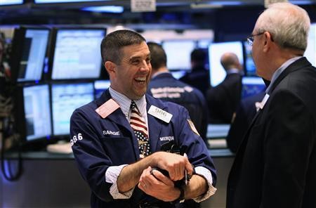 Perdagangan Sempat Terhenti, Wall Street Berakhir Positif