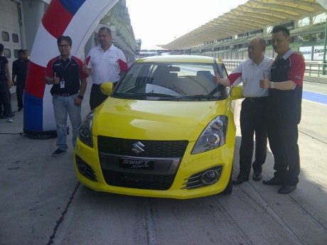 Meluncur di IIMS, Swift Sport Dibanderol Mulai Rp 299 Juta