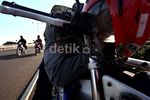 Perilaku Berbahaya di Atas Flyover Cijantung