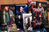 DVD dijual dengan harga yang bervariatif, mulai dari Rp 40 ribu hingga Rp 80 ribu untuk 'bajakan' Rp 120 ribu untuk DVD konser Metallica original.
