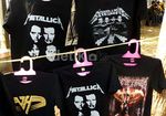 Berburu Atribut Metallica