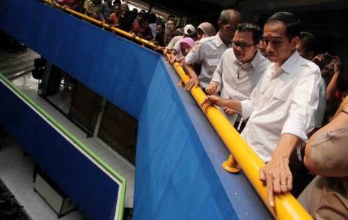 Jokowi Pertimbangkan Pekerjakan Pemuda Tanah Abang