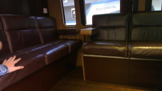 Ini Penampakan Mobil dan Bus Listrik Buatan Peneliti Indonesia Ini Penampakan Mobil dan Bus Listrik Buatan Peneliti Indonesia