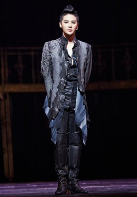 Tampil di Musikal Elisabeth, Junsu JYJ Dapat Pujian