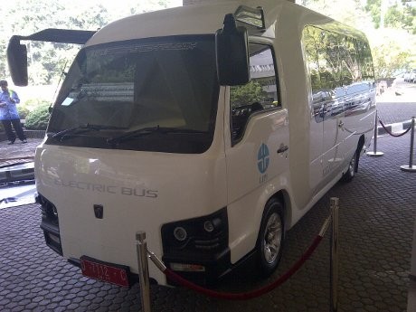 Bus Listrik Buatan LIPI Mampu Berjalan Sejauh 150 Km