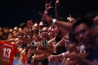 Penonton dibuat 'hampir mati' lewat garangnya aksi panggung Metallica.