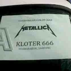 Nonton Konser Metallica, Metalheads Merasa Naik Haji
